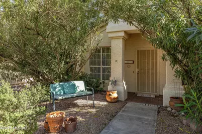 9074 N Safflower Lane, Tucson, AZ 85743 - Photo 4