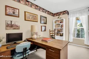 9074 N Safflower Ln, Tucson, AZ 85743 - Photo 12