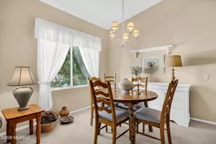 9074 N Safflower Ln, Tucson, AZ 85743 - Photo 10