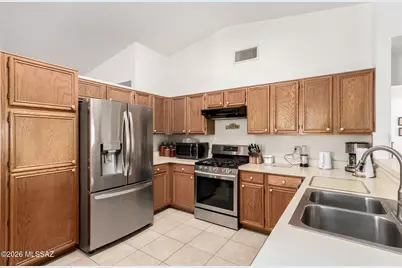 5991 N Belbrook Drive, Tucson, AZ 85741 - Photo 10