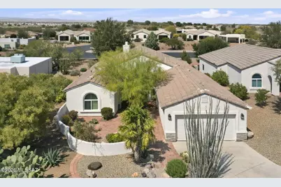 2860 S Greenside Place, Green Valley, AZ 85614 - Photo 2