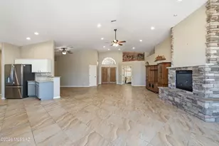 2860 S Greenside Pl, Green Valley, AZ 85614 - Photo 16