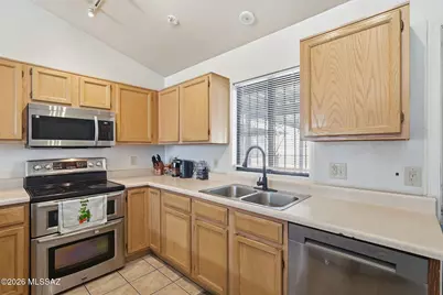 2721 N Pacific Drive, Tucson, AZ 85705 - Photo 12