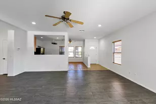 739 W Buffalo Grass Dr, Oro Valley, AZ 85755 - Photo 4