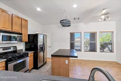 739 W Buffalo Grass Drive, Oro Valley, AZ 85755 - Photo 10