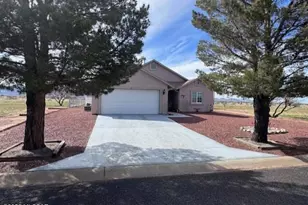 185 N Cholla Dr, Sunsites, AZ 85625 - Photo 2