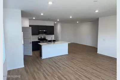 1128 S Grantham Drive, Vail, AZ 85641 - Photo 2