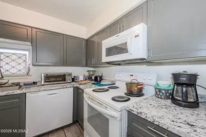 1620 N Wilmot Road #UNIT S345, Tucson, AZ 85712 - Photo 8