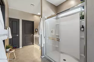 7036 W Jadewood Ln, Tucson, AZ 85757 - Photo 30