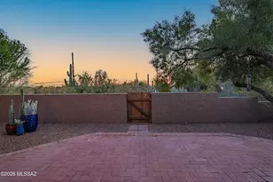 6441 N Foothills Dr, Tucson, AZ 85718 - Photo 36
