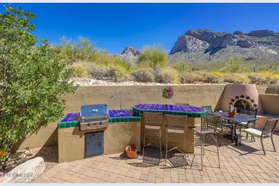 9807 N Ridge Shadow Place, Oro Valley, AZ 85704 - Photo 4