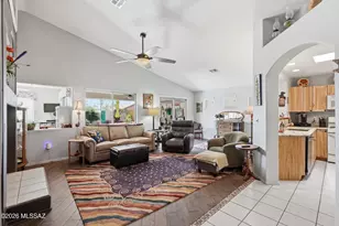 501 W Rio Teras, Green Valley, AZ 85614 - Photo 6