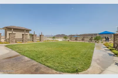 8942 W Twin Springs Drive, Marana, AZ 85653 - Photo 44