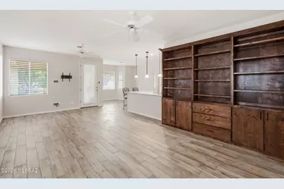 521 W Knotwood Street, Green Valley, AZ 85614 - Photo 6