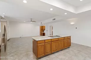 6221 N Placita de Rojelio, Tucson, AZ 85718 - Photo 18