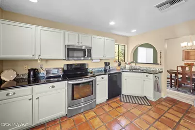 620 W Cassidy Place, Tucson, AZ 85737 - Photo 4