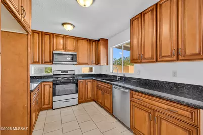 8179 N Streamside Avenue, Tucson, AZ 85741 - Photo 4