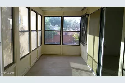 352 E Paseo Verde, Green Valley, AZ 85614 - Photo 4