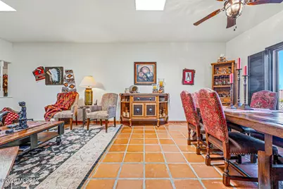 1049 W Placita Refinada, Green Valley, AZ 85614 - Photo 6