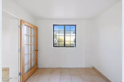 8201 E Lynch Place, Tucson, AZ 85710 - Photo 14