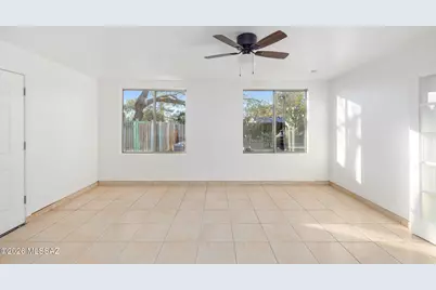 8201 E Lynch Place, Tucson, AZ 85710 - Photo 4