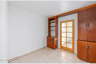 8201 E Lynch Place, Tucson, AZ 85710 - Photo 18