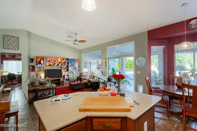 1338 N Mahogany Gulch Lane, Green Valley, AZ 85614 - Photo 18