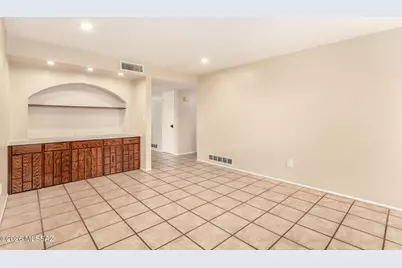 9024 E 30th Street, Tucson, AZ 85710 - Photo 6