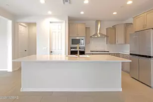13400 N Nepheline Wy, Oro Valley, AZ 85755 - Photo 10