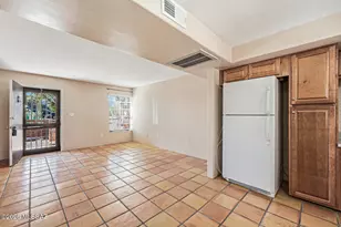 515 S La Canada Dr, Green Valley, AZ 85614 - Photo 14