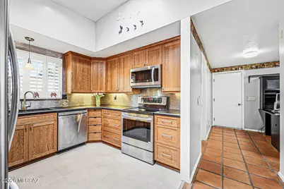 1121 N Abrego Drive, Green Valley, AZ 85614 - Photo 18