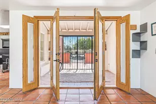 1121 N Abrego Dr, Green Valley, AZ 85614 - Photo 16