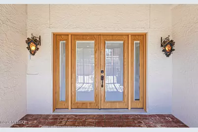 1121 N Abrego Drive, Green Valley, AZ 85614 - Photo 6