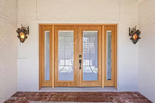 1121 N Abrego Dr, Green Valley, AZ 85614 - Photo 6