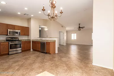 5864 W Mohave Bloom Drive, Tucson, AZ 85735 - Photo 8