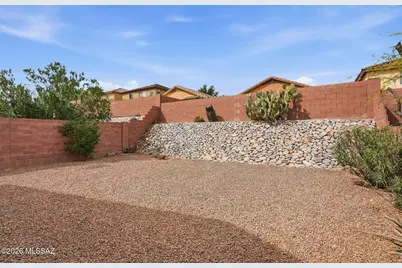 690 W Desert Blossom Drive, Green Valley, AZ 85614 - Photo 40