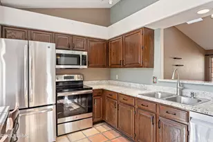 1351 E Stoney Canyon Cir, Tucson, AZ 85737 - Photo 4