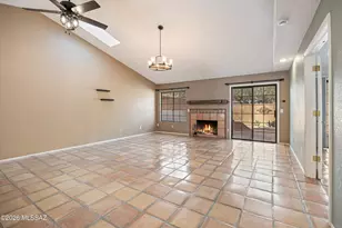 1351 E Stoney Canyon Cir, Tucson, AZ 85737 - Photo 2