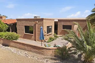 812 W Desert Hills Dr, Green Valley, AZ 85622 - Photo 4