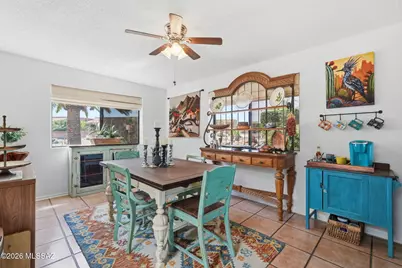 812 W Desert Hills Drive, Green Valley, AZ 85622 - Photo 16