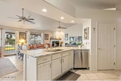 10056 E Domenic Lane, Tucson, AZ 85730 - Photo 16