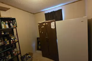 536 E Silverwood Ln, Benson, AZ 85602 - Photo 12