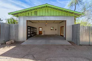 615 E 1st St, Tucson, AZ 85705 - Photo 24