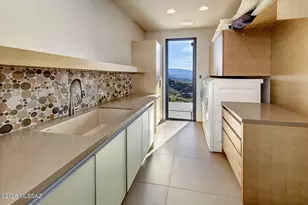 6830 N Hole-In-The-Wall Way, Tucson, AZ 85750 - Photo 30