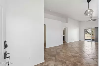 2626 W Desert Bluffs Court, Tucson, AZ 85742 - Photo 4
