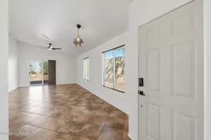 2626 W Desert Bluffs Ct, Tucson, AZ 85742 - Photo 2