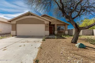 10206 E Desert Crossings Way, Tucson, AZ 85747 - Photo 1