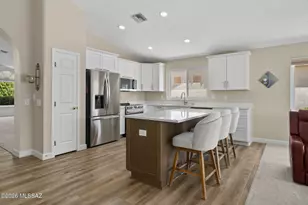 64345 E Round Robin Ln, Tucson, AZ 85739 - Photo 10