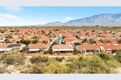2084 E Bighorn Mountain, Oro Valley, AZ 85755 - Photo 38