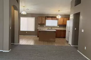 8855 N Moonfire Dr, Tucson, AZ 85743 - Photo 4